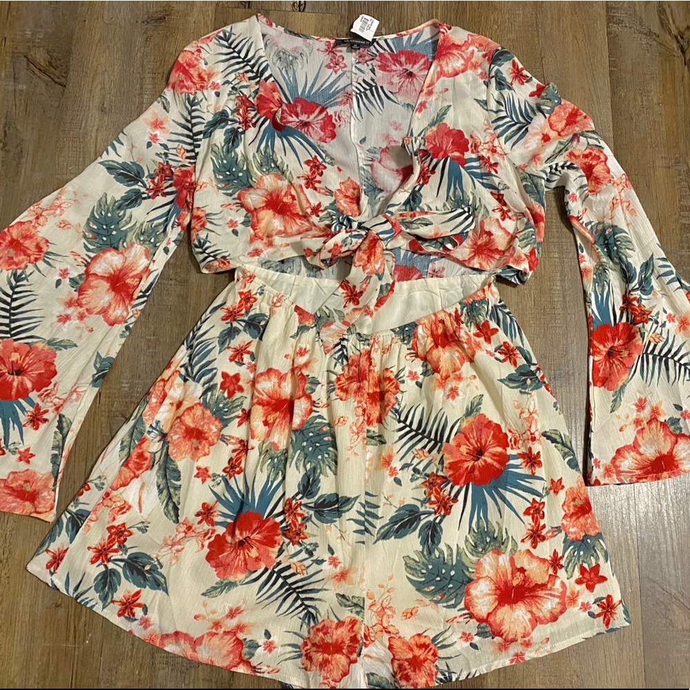 Hawaiian flower romper